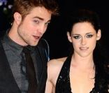 Kristen Stewart, Robert Pattinson et Taylor Lautner présentent la première partie de Twilight : Révélation, à Londres le 16 novembre 2011.