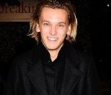 Jamie Campbell Bower à l'événement Twilight : Révélation, à Londres le 16 novembre 2011.