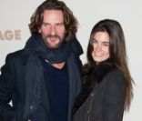 Frederic Beigbeder et sa petite amie Lara, à l\'avant-première de Carnage, le 20 novembre 2011 à Paris.