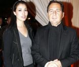 Eric Besson et sa femme Yasmine, à l\'avant-première de Carnage, le 20 novembre 2011 à Paris.