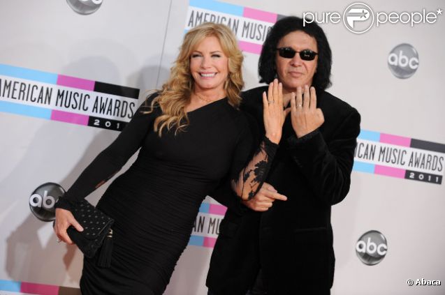 Gene Simmons et Shannon Tweed le 20 novembre 2011 à Los Angeles pour les American Music Awards