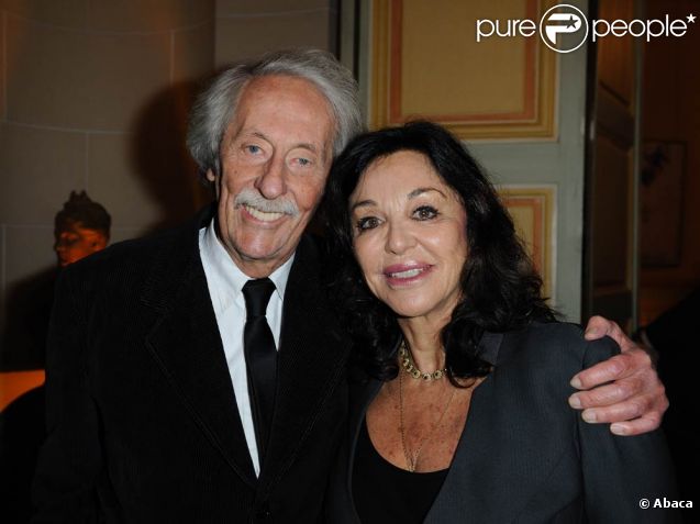 Jean Rochefort lors de la remise de décoration d'Albina du Boisrouvray, le 21 novembre 2011, à Paris.