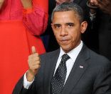 Barack Obama n'en veut visiblement pas à sa femme Michelle, Einsenhower Building à Washington, le 21 novembre 2011.