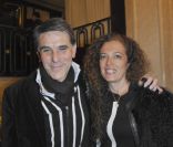 Tex et sa femme lors de la soirée de charité au profit de l'association Soleil d'Enfance, au Fouquet's à Paris le 29 novembre 2011
