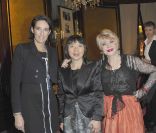 La Princesse Tania de Bourbon Parme, Anh Dao Traxel et Sophie Darel lors de la soirée de charité au profit de l'association Soleil d'Enfance, au Fouquet's à Paris le 29 novembre 2011
