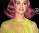 Un carré rose pour illumine la nuit : Katy Perry en mode provoc à souhait mais tellement irrésistible  