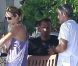 George Clooney et sa belle Stacy Keibler discutent avec leur ami A-Rod durant leur week-end de Thanksgiving au Mexique à la fin du mois de novembre 2011