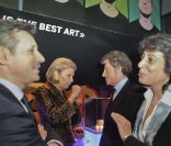 Christophe Beaux, Christone Orban, Jack Lang et Farah Diba au lancement de la collection Andy Warhol de la Monnaie de Paris, au Centre Georges Pompidou à Paris, le 8 décembre 2011.