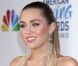 Miley Cyrus assiste à la soirée American Giving Awards, le samedi 10 décembre 2011 à Los Angeles.