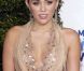 Miley Cyrus assiste à la soirée American Giving Awards, le samedi 10 décembre 2011 à Los Angeles.