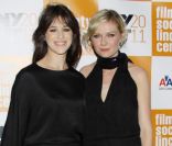 Charlotte Gainsbourg et Kirsten Dunst, le 3 octobre 2011 à New York.