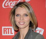 Sylvie Tellier lors d'une soirée au profit de l'association Petits  Princes et de  lancement du train rouge Coca Cola, le 15 décembre 2011, à  Paris