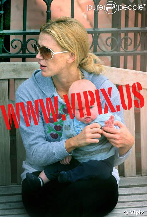 Poppy Montgomery et son petit garçon