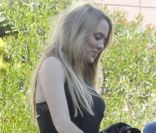 Ryan Phillippe et sa nouvelle petite amie vont prendre un petit-déjeuner dans le quartier de West Hollywood le 22 décembre 2011 à Los Angeles