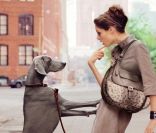 Coco Rocha : Une femme Longchamp qui a du chien