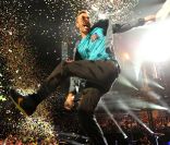 Coldplay : Chris Martin et sa bande réveillonnent contre un très gros chèque