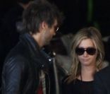 Ashley Tisdale et Martin Johnson, repérés à leur retour de New York. Los Angeles, le 2 janvier 2011.