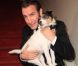 Jean Dujardin et le chien Uggie à Berlin, le 3 janvier 2011.