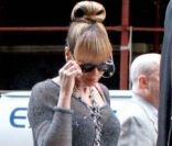 Beyoncé Knowles à Manhattan le 18 octobre 2011, en femme d\'affaires hors pair<br />