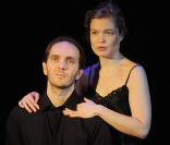Sarah Biasini et Thomas Cousseau dans la pièce Lettre d'une inconnue au théâtre des Mathurins le 9 janvier 2012 à Paris