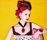 Mia Wasikowska, égérie Miu Miu printemps-été 2012. 