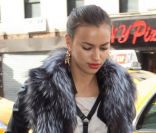 Irina Shayk : Stylée au premier rang... d'un match de basket !