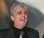 Enrico Macias fait son show à la première de La Vérité si je mens 3 au Kinepolis de Lomme dans le nord de la France le 16 janvier 2012  