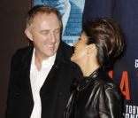 François-Henri Pinault et sa femme Salma Hayek lors de la première de La Taupe à l'UGC Normandie à Paris le 20 janvier 2012
 &nbsp; 