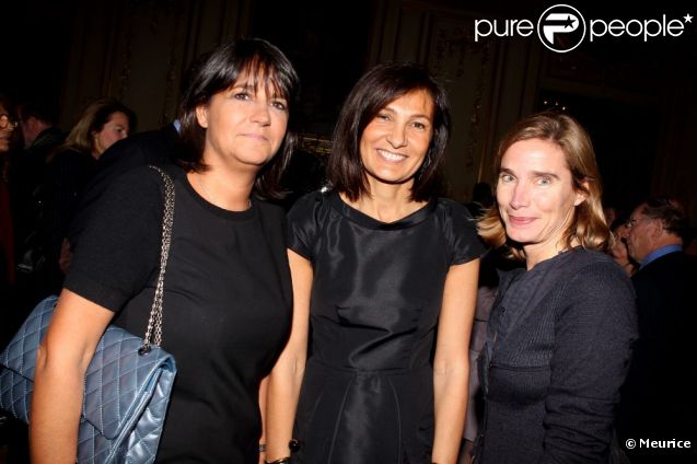 Valérie Expert, Agnès Crombrack et Caroline Le Menestrel lors de la soirée Galette Tiffany pour les reines du Meurice, à l'hôtel Meurice, le 10 janvier 2012