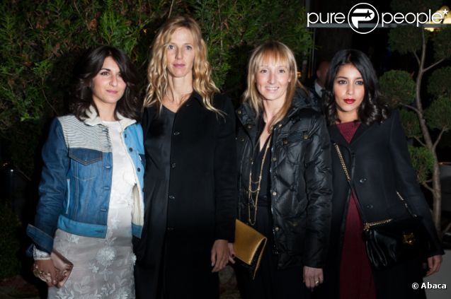 Géraldine Nakache, Sandrine Kiberlain, Audrey Lamy et Leïla Bekhti au Dîner de la mode en faveur du Sidaction, au Pavillon d'Armenonville à Paris, le 26 janvier 2012.