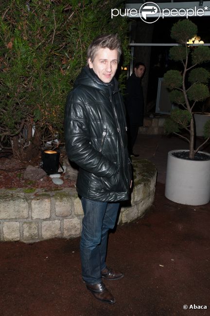 Stanislas Merhar au Dîner de la mode en faveur du Sidaction, au Pavillon d'Armenonville à Paris, le 26 janvier 2012.