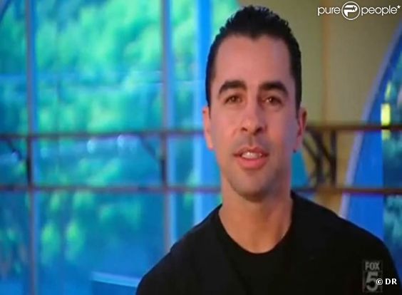 Le chorégraphe brésilien Alex Da Silva en répétitions d'un tango avec Mark et Chelsie lors de la saison 4 de  So You Think You Can Dance . Le 27 janvier 2012, la star de la salsa a été condamnée à 10 ans de prison pour viol et tentative de viol.
