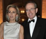  Anne Fulda et Renaud Donnedieu de Vabres lors de la soirée de gala au château de Versailles, au profit de l'association AVEC (Association pour la vie espoir contre le cancer), le 30 janvier 2012 