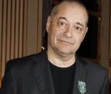 Jean-Pierre Jeunet décoré dans l'ordre des Arts et Lettres à Paris, le 1er février 2012.
