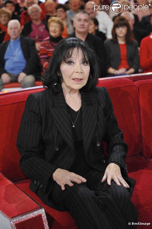 Juliette Gréco sur le plateau de Vivement dimanche - tourné le 1er février, diffusé le 5 sur France 2.