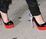Sarah Michelle Gellar et ses souliers Christian Louboutin à New York, le 6 février 2012.
