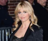 La superbe Sarah Michelle Gellar arrive à l'émission  Late Show With David Letterman  pour parler de sa série  Ringer  à New York, le 6 février 2012.