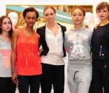 Stella McCartney présente sa collection Adidas by Stella McCartney au Selfridges à Londres, le 8 février 2012.