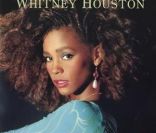 Whitney Houston -  Greatest Love Of All  - extrait de son premier album  Whitney Houston  (1985) est le troisième numéro un de l'artiste.