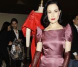 Défilé Zac Posen avec Dita Von Teese dans le cadre de la Fashion Week new-yorkaise