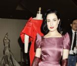 Dita Von Teese joue la pin-up pour réchauffer New York