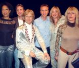 Les enfants de Claude François et ses Clodettes, en juin 2004 à Paris