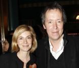 Jean-Luc Lemoine et sa femme lors des représentations exceptionnelles de février du spectacle  Formule enrichie avec encore plus de Lutz à l'intérieur  aux Folies Bergère à Paris