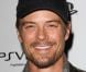 Josh Duhamel le 15 février 2012 pour le lancement de la PS Vita à Hollywood