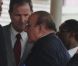 Clive Davis arrive le 17 février 2012 au Funerarium de Newark