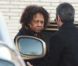 Cissy Houston, la mère de Whitney Houston, arrive le 17 février 2012 au Funerarium de Newark