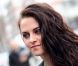 L'actrice Kristen Stewart arrive au défilé Balenciaga à Paris, le 1er mars 2012.