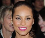 La ravissante Alicia Keys assistait au défilé Stella McCartney à Paris, le 5 mars 2012.