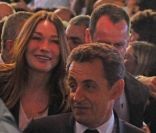 Nicolas Sarkozy et Carla Bruni Sarkozy lors du meeting de Villepinte le 11 mars 2012