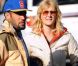 Laura Dern et Ben Harper n'ont pas l'air de vouloir divorcer ! Ici, lors d'une balade en famille à Los Angeles. Mars 2012